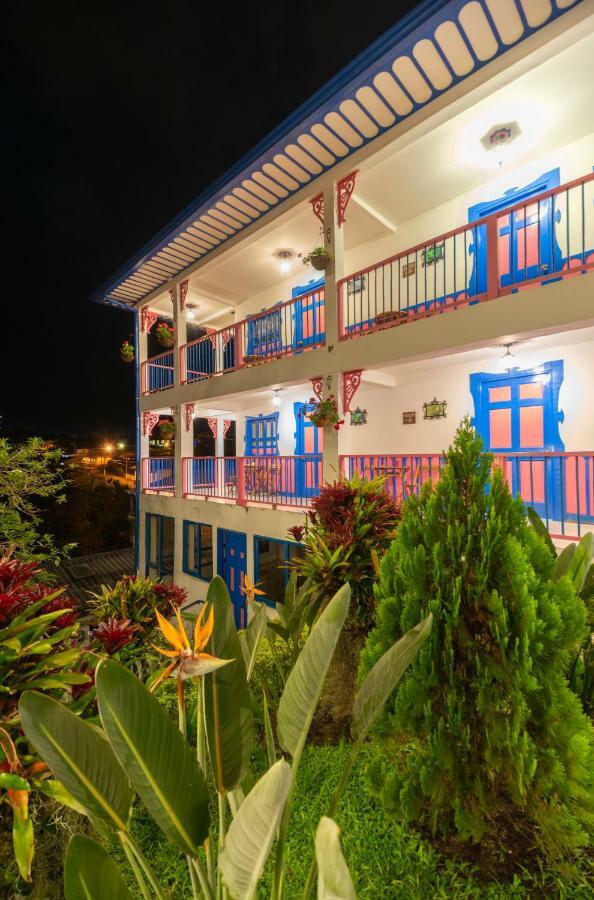 El Jardin Hotel 2*